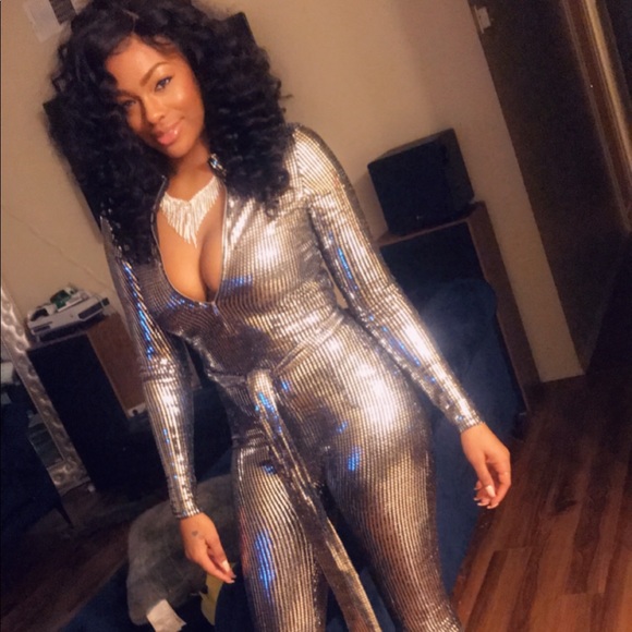 Meet your Posher, Rachel - Picture 1 of 7